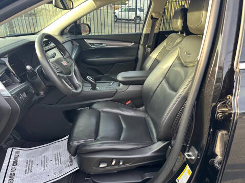 2017 Cadillac XT5 Premium Luxury