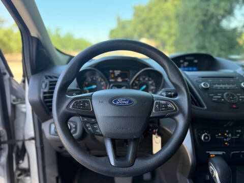2017 Ford Escape S