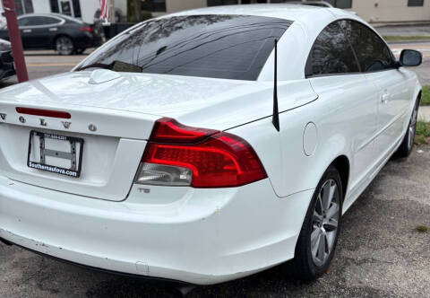 2011 Volvo C70 T5