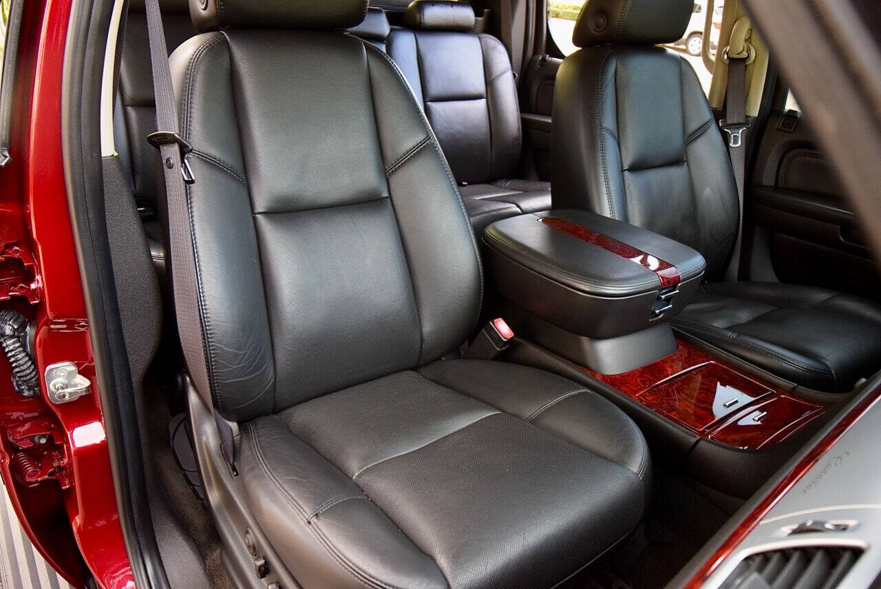 2007 Cadillac Escalade EXT 37