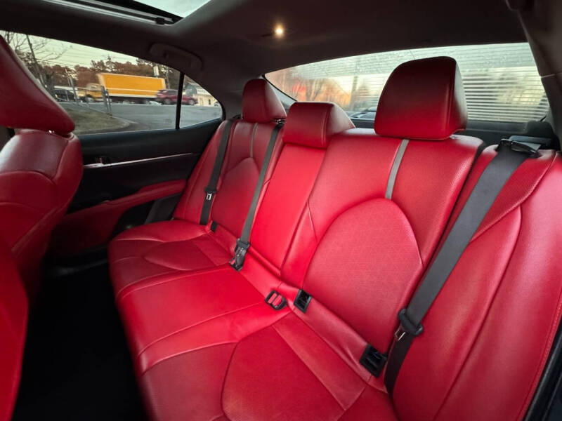 2020 Toyota Camry XSE