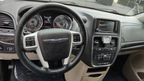 2015 Chrysler Town and Country Touring