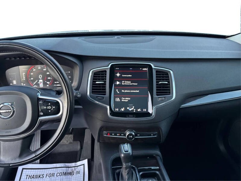 2018 Volvo XC90 T5 Momentum 7-Passenger