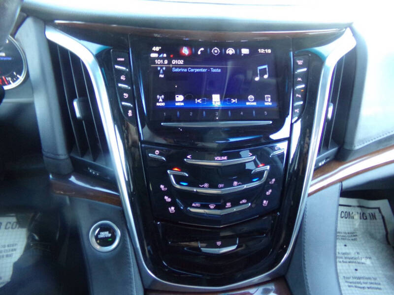 2019 Cadillac Escalade ESV Luxury
