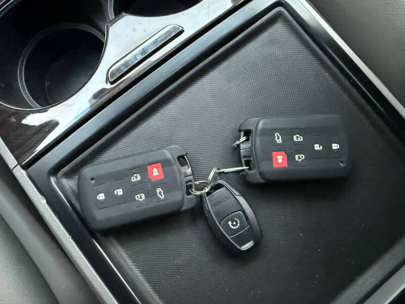 2017 Toyota Sienna XLE Premium 7-Passenger