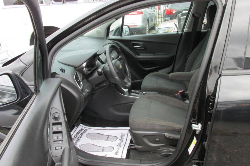 2021 Chevrolet Trax LS