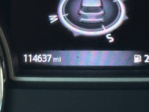 2017 Nissan Pathfinder SL