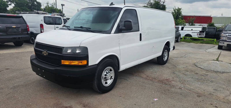 2019 Chevrolet Express Cargo Work Van's photo