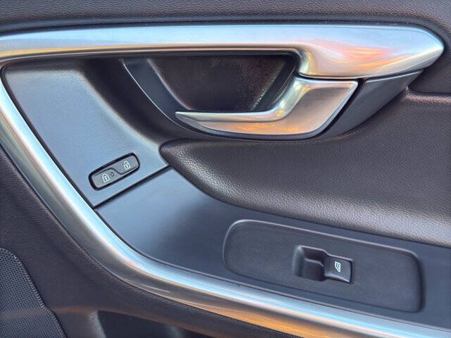 2017 Volvo V60 Cross Country T5 Premier