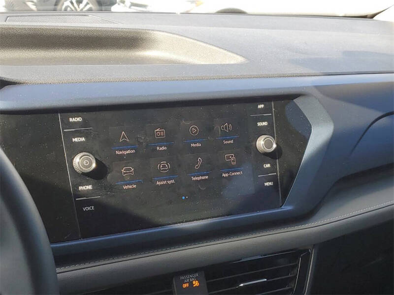 2024 Volkswagen Taos SE 4Motion