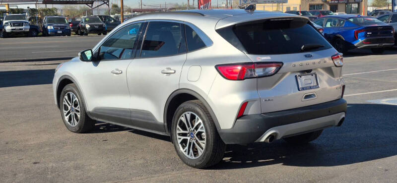 2020 Ford Escape SEL