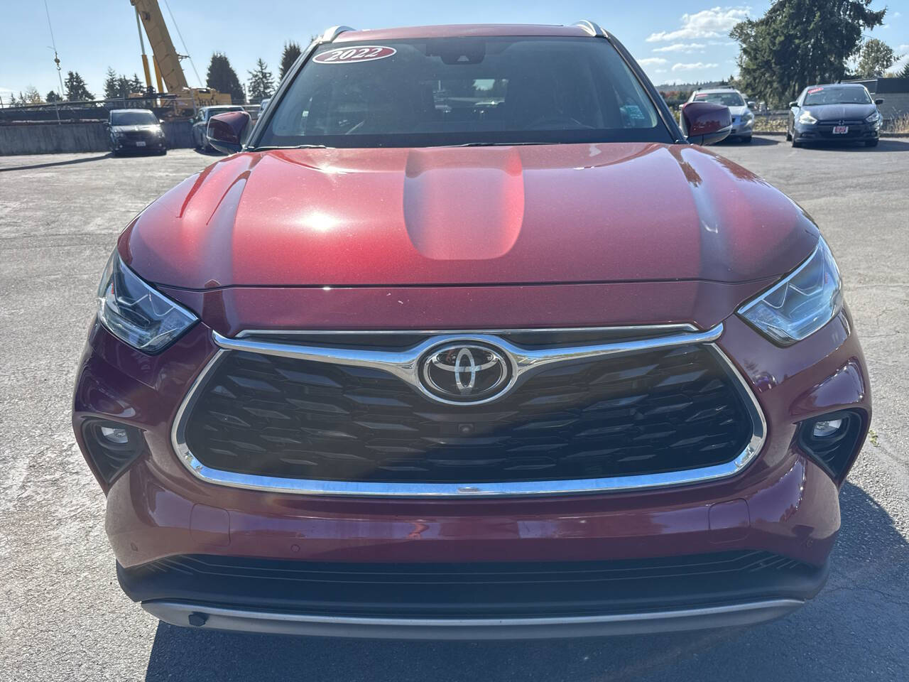 used 2022 Toyota Highlander car, priced at $38,299