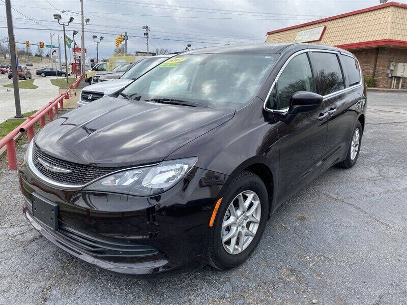 2017 Chrysler Pacifica LX