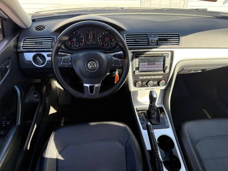 2013 Volkswagen Passat SE PZEV