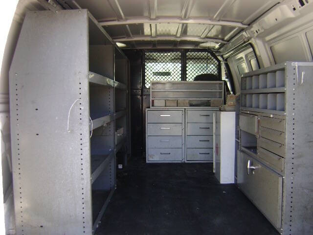 2001 Ford E-Series E-350 SD