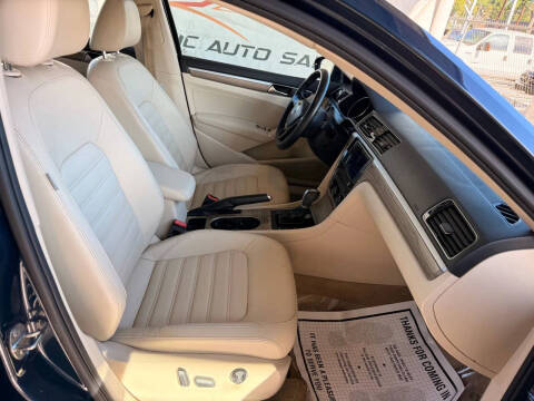 2018 Volkswagen Passat 2.0T SEL Premium