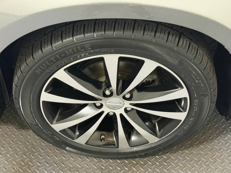 2011 Chrysler 200 S