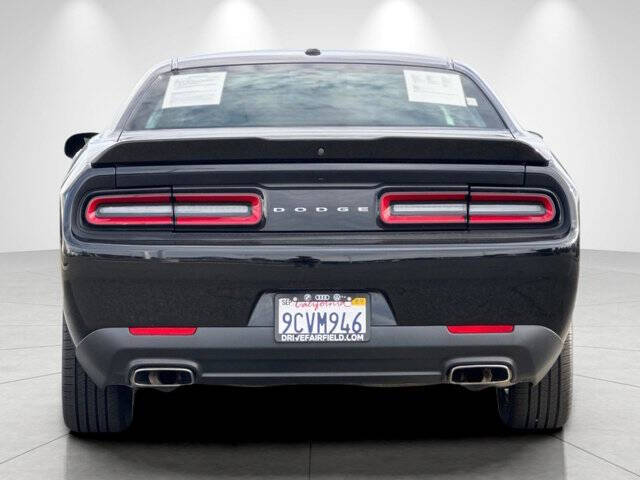 2022 Dodge Challenger SXT
