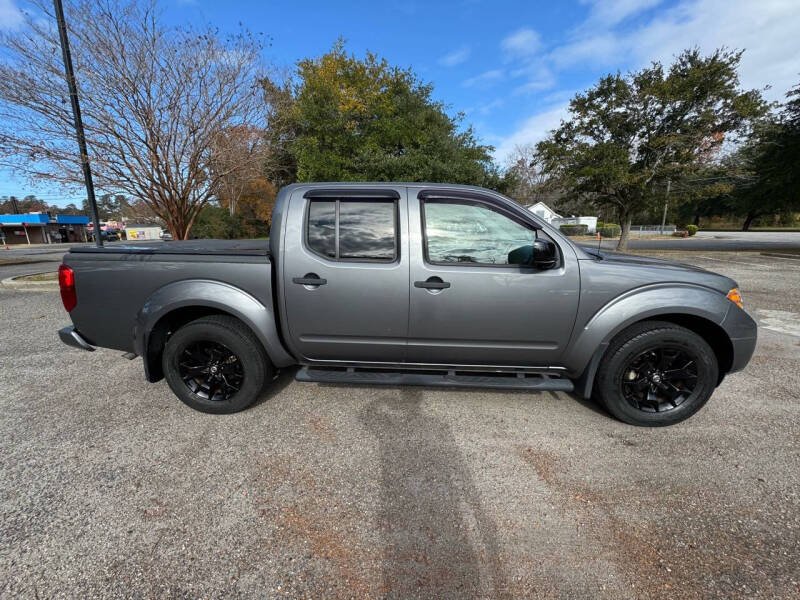 2020 Nissan Frontier SV photo 4