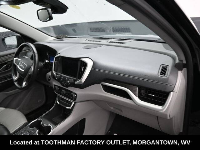 2022 GMC Terrain SLT