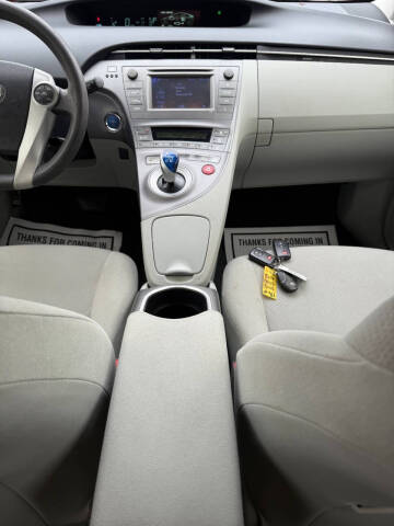 2014 Toyota Prius Five