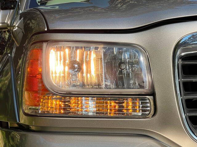 2000 Cadillac Escalade