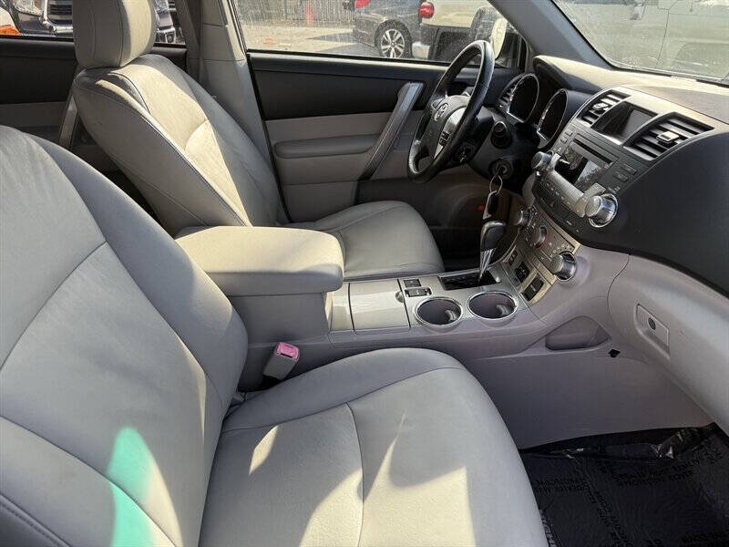 2012 Toyota Highlander Hybrid