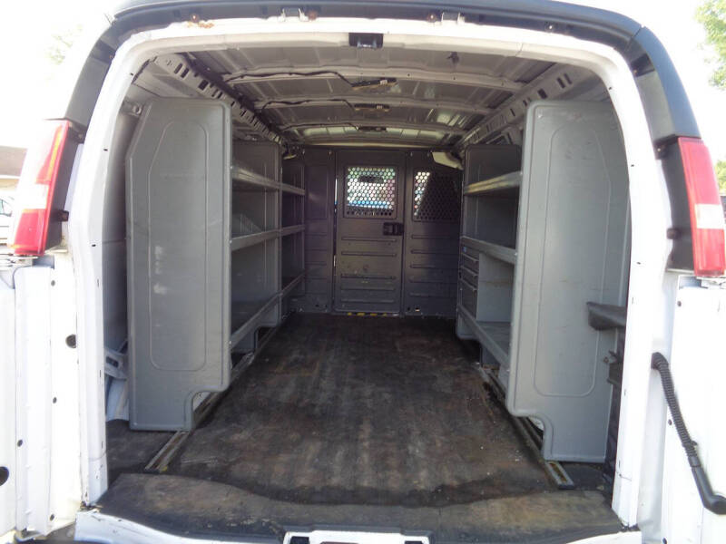 2017 Chevrolet Express 2500