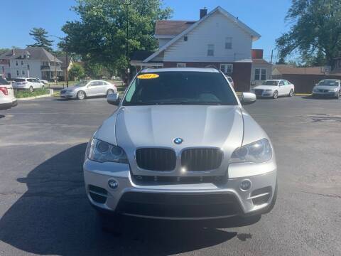 2012 BMW X5 for sale at DTH FINANCE LLC in Toledo OH