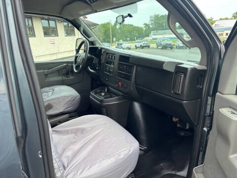 2017 Chevrolet Express LS 2500