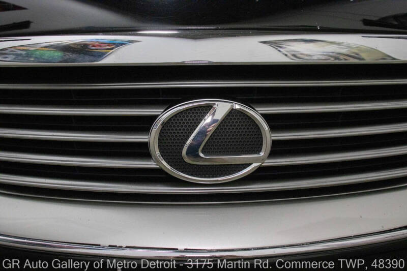2004 Lexus SC 430