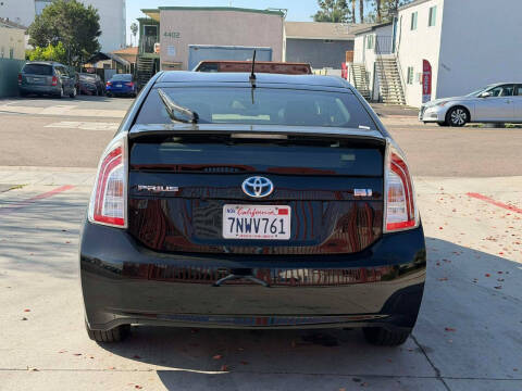 2015 Toyota Prius Two