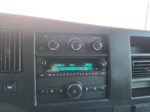 2024 Chevrolet Express 2500