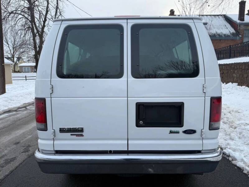 2013 Ford E-Series E-350 SD XLT