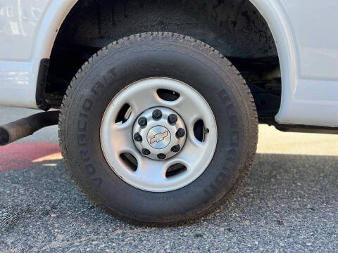 2020 Chevrolet Express 2500