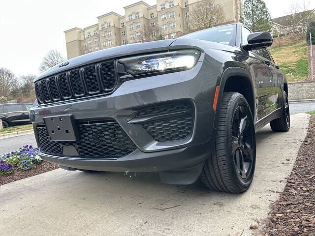 2022 Jeep Grand Cherokee Altitude