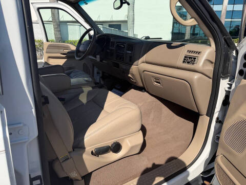2000 Ford Excursion XLT