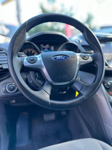 2016 Ford Escape SE