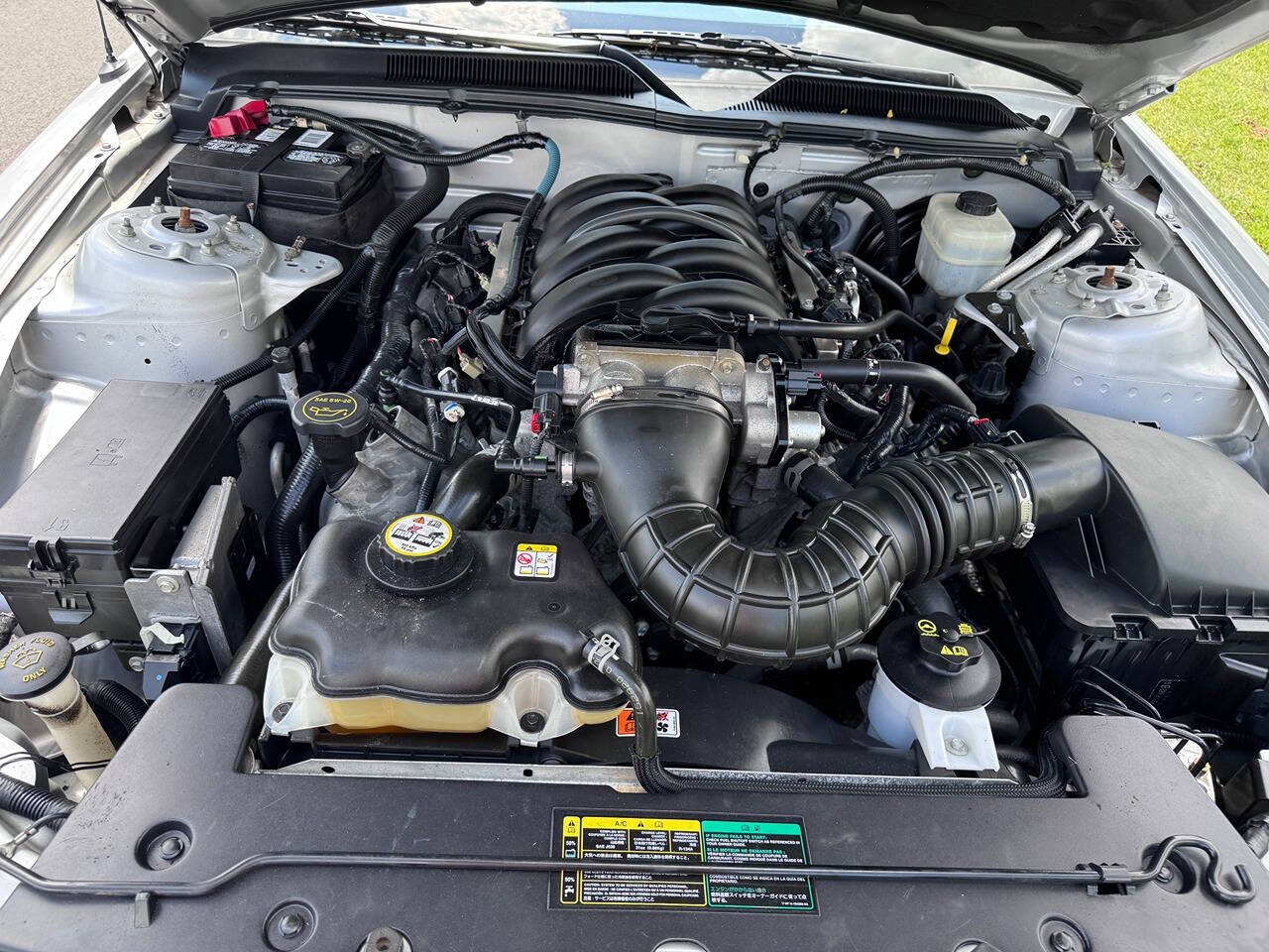 2005 Ford Mustang 22