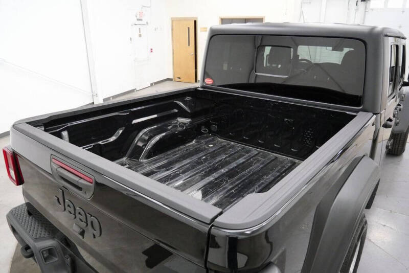 2023 Jeep Gladiator Sport S