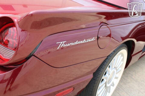 2004 Ford Thunderbird Deluxe