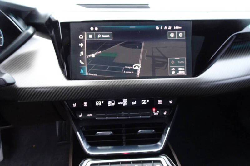 2022 Audi e-tron GT quattro Prestige