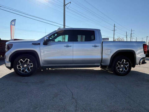 2022 GMC Sierra 1500 SLT
