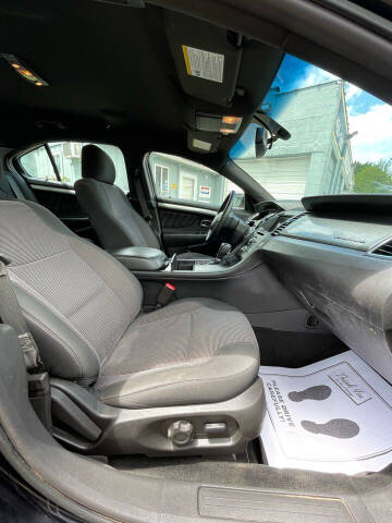 2016 Ford Taurus SEL