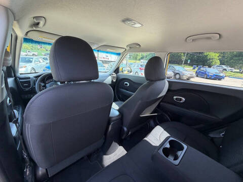 2016 Kia Soul +