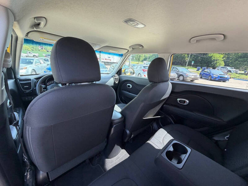 2016 Kia Soul +