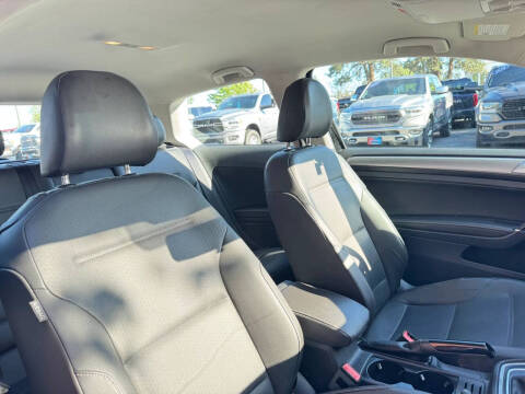 2015 Volkswagen Golf TSI S