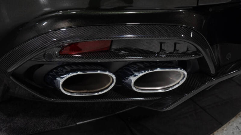 2025 Aston Martin Vanquish