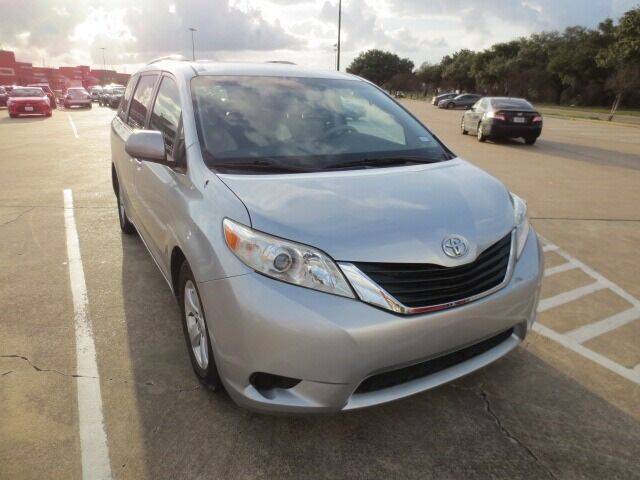 2014 Toyota Sienna for sale at MOTORS OF TEXAS in Houston TX