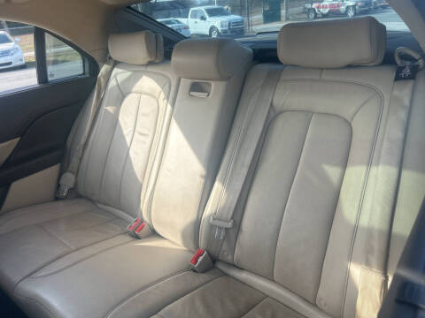 2017 Lincoln Continental Reserve